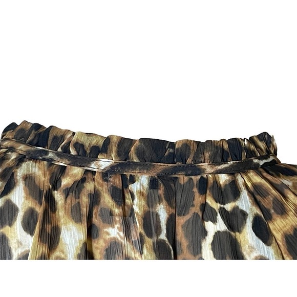 Express Women's Sheer Leopard Cheetah‎ Blouse Top XS Ruffled Pullover Style - Picture 6 of 10